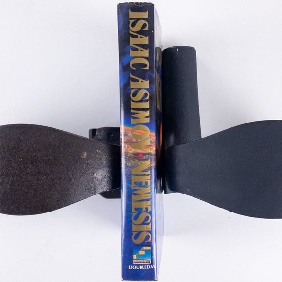 Nemesis by Asimov - Picture 12 of 16
